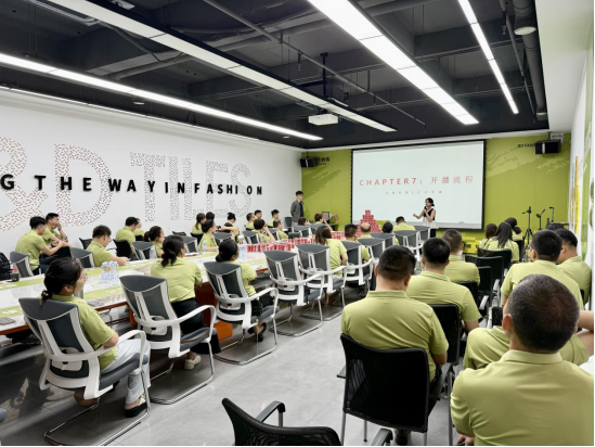 烽起南部,“销雄”出击!QD瓷砖Q粉节南部战区蓄力召开884.png
