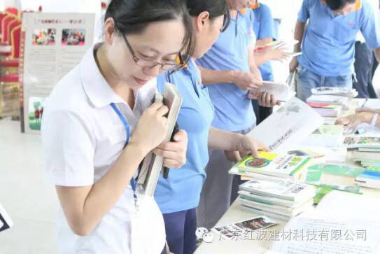 【公司新闻】“魅力三水，文化五送”之书香满红波199.jpg