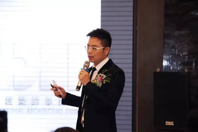 13 设计名家：覃思演讲.jpg