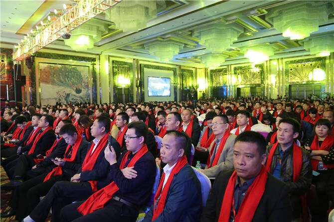 02插图二：冠珠陶瓷年终盛典活动现场.JPG
