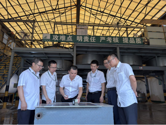 清远蒙娜丽莎雷万兵荣获全国劳动模范434.png
